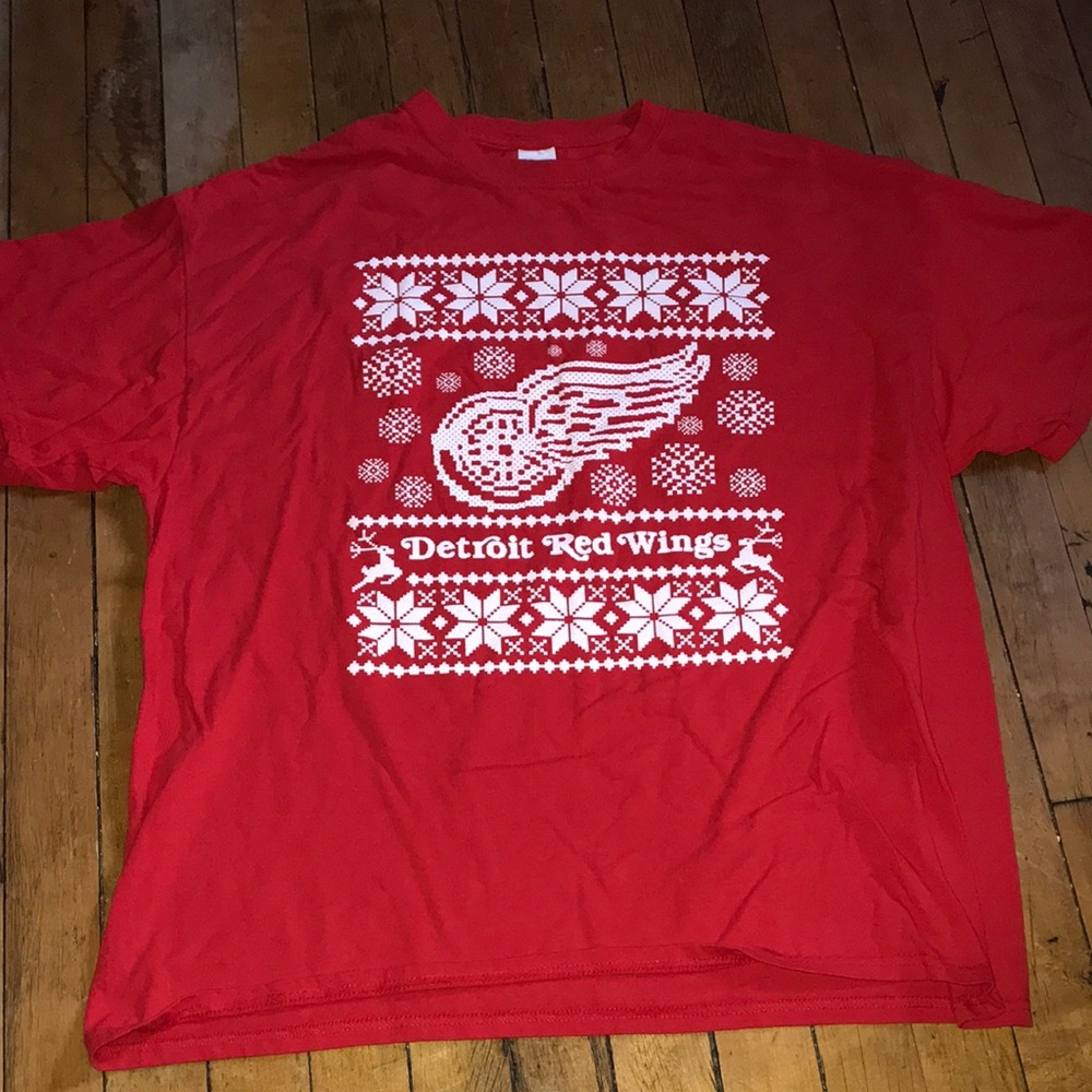Detroit Red Wings Red Holiday Graphic Tee
